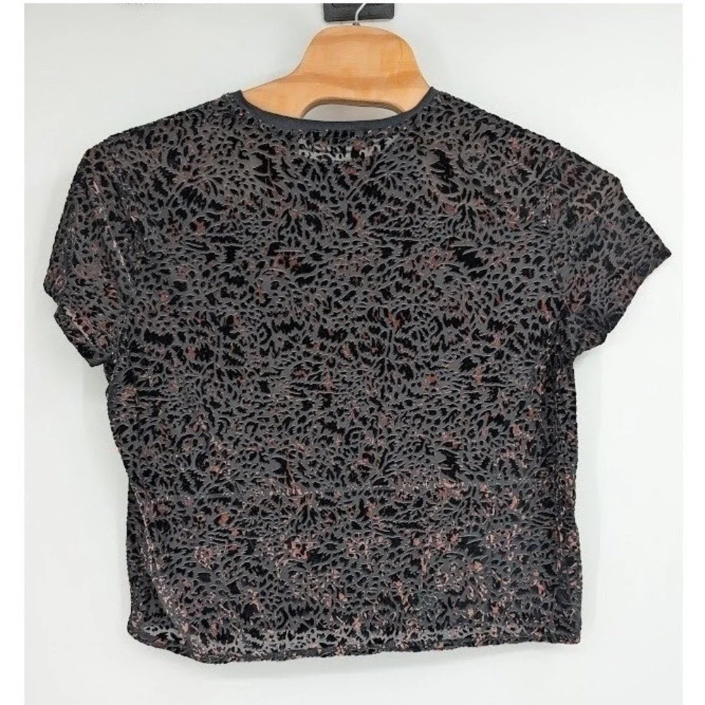We The Free Women's‎ Teddy Velvet Burnout Short Sleeve Shirt animal print sz S